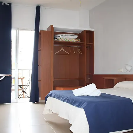 Guest house Sant Jordi 2*