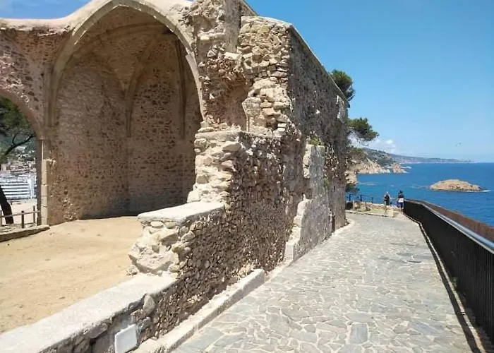 Sant Jordi Тосса-де-Мар