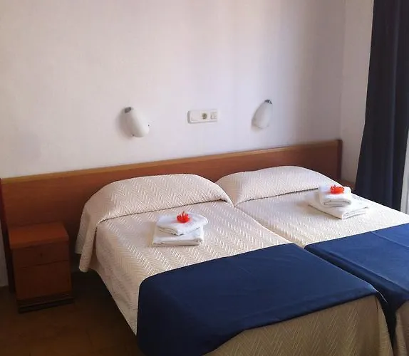 Sant Jordi Тосса-де-Мар