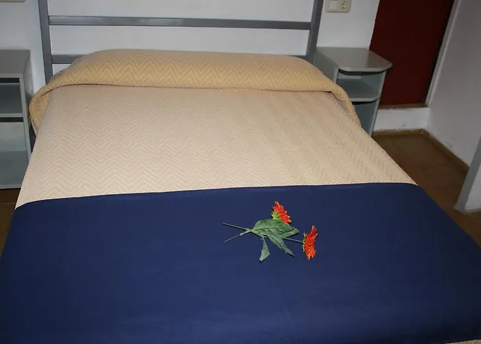 Гостевой дом Sant Jordi Тосса-де-Мар